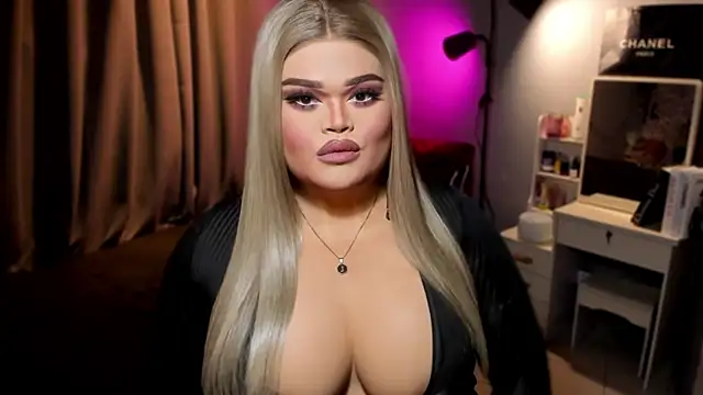 KarolinaThompson online show from 12-03-24, 09:45