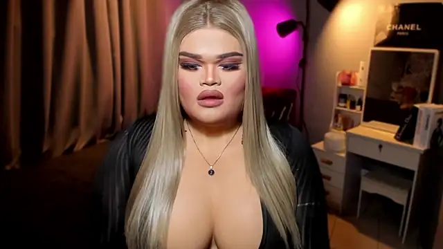 KarolinaThompson online show from 12-04-24, 12:52