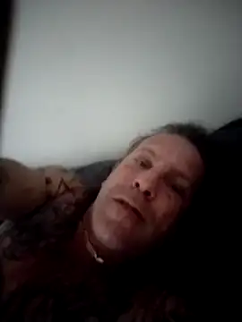 Snapshot of trucker1979 chatting on 05-29-26, 06:28 trucker1979 online show from 05-29-26, 06:28