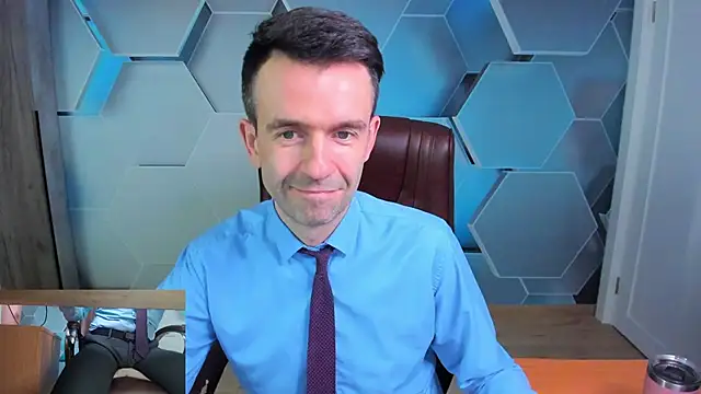 SteveTiger online show from 04-25-26, 01:41