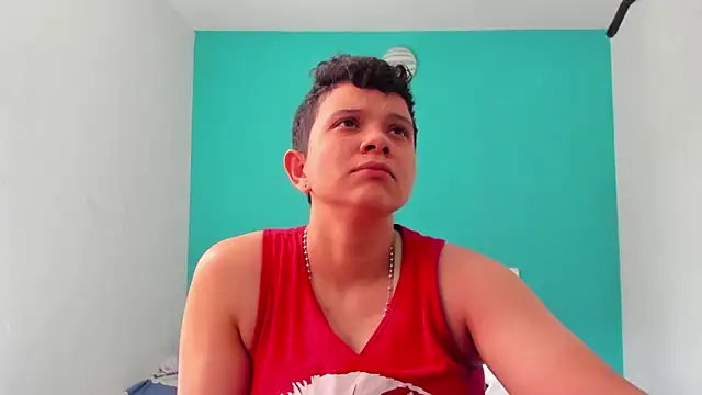 Snapshot of alex-queen- chatting on 11-02-25, 04:53 alex-queen- online show from 11-02-25, 04:53