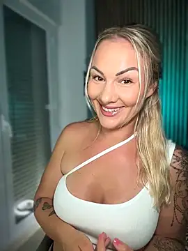 NastyMilf  online show from 04-27-26, 07:12