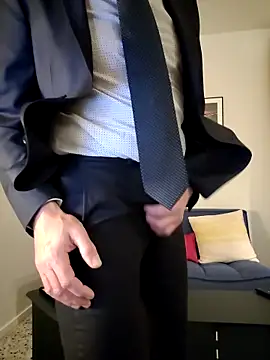 Snapshot of Justforoneday chatting on 12-01-25, 09:31 Justforoneday online show from 12-01-25, 09:31