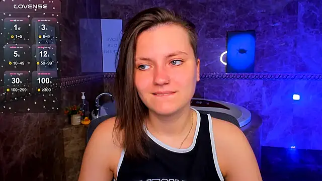 Snapshot of MelindaTin chatting on 06-11-26, 01:16 MelindaTin online show from 06-11-26, 01:16