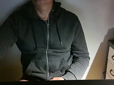 qpmarioxh online show from 10-26-25, 04:29