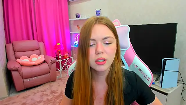 Strawberrye online show from 09-10-25, 03:28