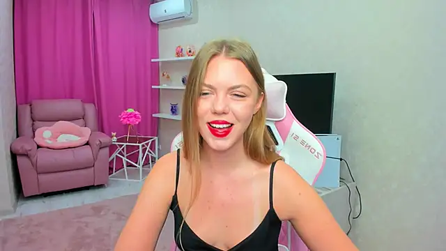 Strawberrye online show from 02-16-26, 03:24