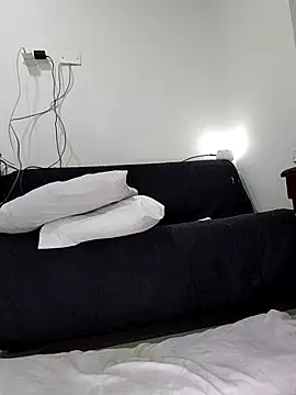 estrella tasty online show from 04-21-26, 02:26