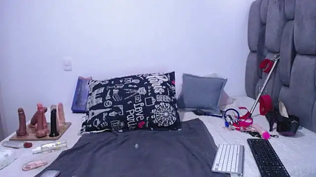 Tits  sweet online show from 05-05-26, 12:24