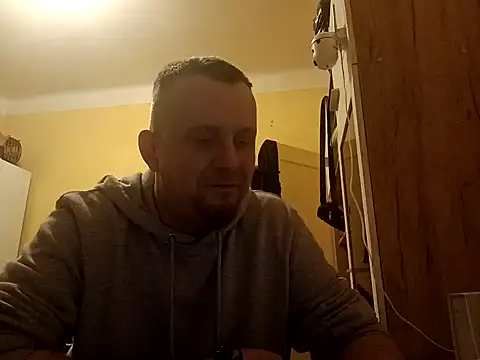 Snapshot of MrWhitePL chatting on 02-01-25, 09:40 MrWhitePL online show from 02-01-25, 09:40