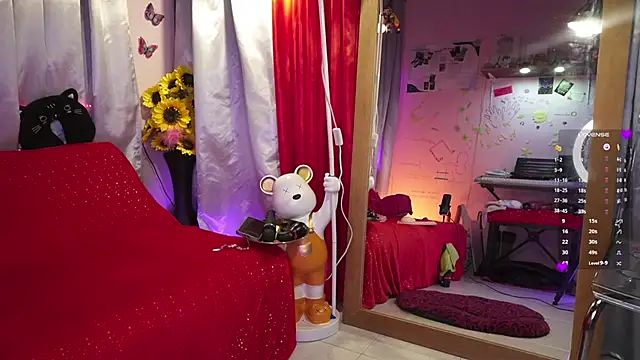 Rachellkors online show from 03-18-25, 01:53