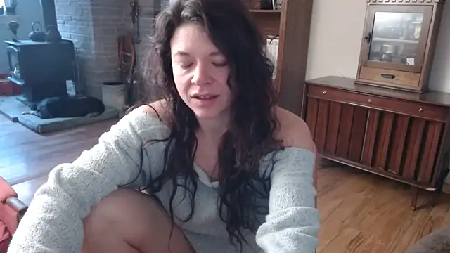 Snapshot of MarcyJones chatting on 01-11-25, 02:25 MarcyJones online show from 01-11-25, 02:25