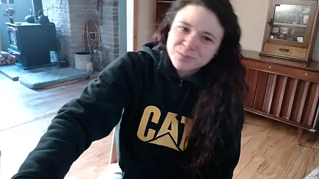 Snapshot of MarcyJones chatting on 03-01-25, 10:10 MarcyJones online show from 03-01-25, 10:10