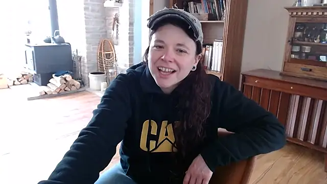 Snapshot of MarcyJones chatting on 03-03-25, 06:22 MarcyJones online show from 03-03-25, 06:22