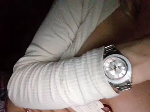 Snapshot of suuzykiss chatting on 12-14-24, 12:33 suuzykiss online show from 12-14-24, 12:33