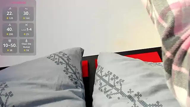 Snapshot of suuzykiss chatting on 09-23-25, 06:27 suuzykiss online show from 09-23-25, 06:27