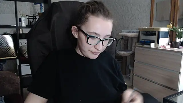 AnKey Rayah online show from 12-15-24, 06:26