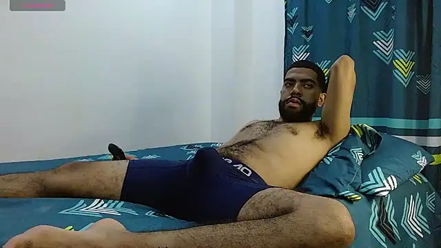 Snapshot of Aroon_Stonne chatting on 02-20-25, 01:25 Aroon Stonne online show from 02-20-25, 01:25