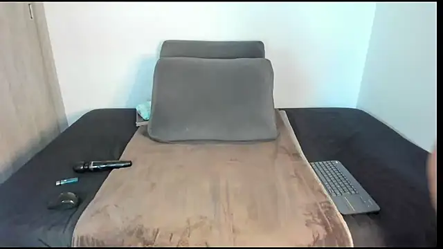 AmeliPonce online show from 06-14-26, 03:36
