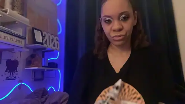 Snapshot of Sanaawest chatting on 01-08-26, 12:40 Sanaawest online show from 01-08-26, 12:40