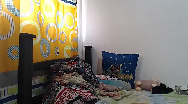 Snapshot of alisterxxx chatting on 02-06-25, 07:07 alisterxxx online show from 02-06-25, 07:07