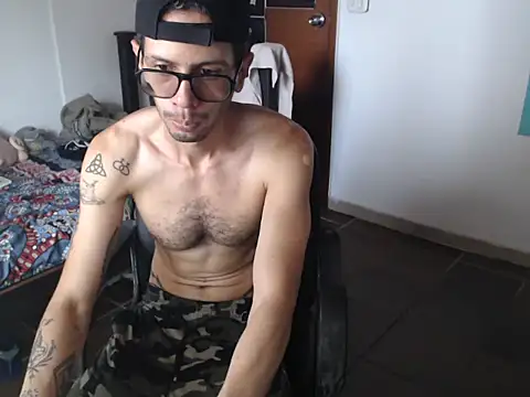 alisterxxx online show from 07-18-26, 03:27