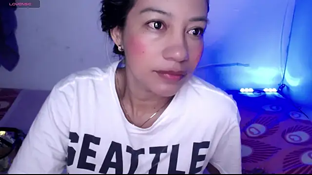 ninatiny online show from 04-23-26, 11:42