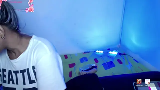 ninatiny online show from 06-09-26, 11:44