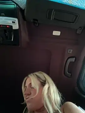 Snapshot of jasminesummer chatting on 12-04-25, 01:20 jasminesummer online show from 12-04-25, 01:20