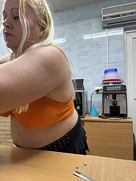 SabinaSweety online show from 03-29-26, 04:51