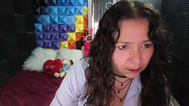 katifoxx online show from 11-10-25, 04:06