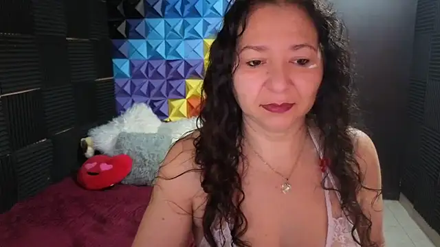 katifoxx online show from 12-16-25, 04:23