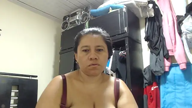 adrixxx38 online show from 04-15-26, 08:32