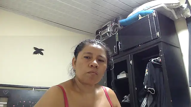 adrixxx38 online show from 06-11-26, 04:32