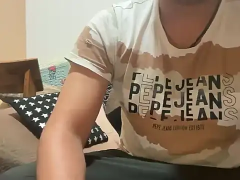 Snapshot of nishantsaraswat chatting on 03-08-26, 01:47 nishantsaraswat online show from 03-08-26, 01:47