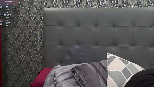 Snapshot of Clara-xoxo chatting on 01-13-25, 02:00 Clara-xoxo online show from 01-13-25, 02:00