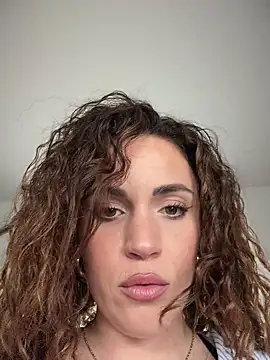 Clara-xoxo online show from 03-03-26, 12:00