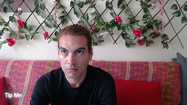 Jack Emily1 online show from 12-18-25, 04:02