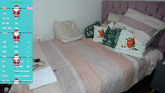 cristin doll  online show from 12-31-24, 08:56