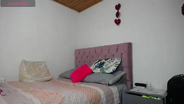 cristin doll  online show from 02-06-25, 05:30