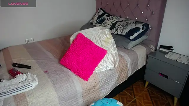 cristin doll  online show from 02-10-25, 05:30