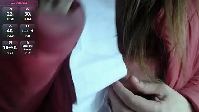 cristin doll  online show from 10-22-25, 09:14