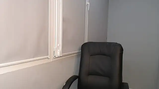 Snapshot of Lady_Joli chatting on 12-08-24, 10:25 Lady Joli online show from 12-08-24, 10:25