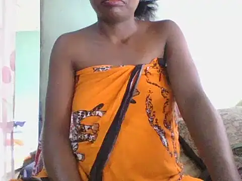 Snapshot of Hamie_sexy chatting on 01-27-25, 01:19 Hamie sexy online show from 01-27-25, 01:19