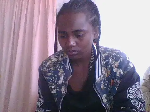 Snapshot of Hamie_sexy chatting on 09-11-25, 08:47 Hamie sexy online show from 09-11-25, 08:47