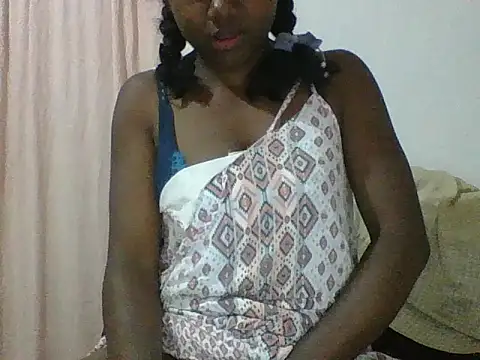 Snapshot of Hamie_sexy chatting on 09-20-25, 08:04 Hamie sexy online show from 09-20-25, 08:04