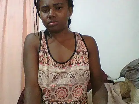 Snapshot of Hamie_sexy chatting on 09-23-25, 08:17 Hamie sexy online show from 09-23-25, 08:17