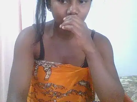 Snapshot of Hamie_sexy chatting on 09-28-25, 07:47 Hamie sexy online show from 09-28-25, 07:47