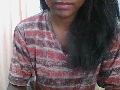 Snapshot of Hamie_sexy chatting on 10-04-25, 10:35 Hamie sexy online show from 10-04-25, 10:35