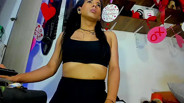 Snapshot of sashasweethot chatting on 02-13-25, 03:50 sashasweethot online show from 02-13-25, 03:50